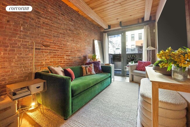 Building Photo - 120 Java St