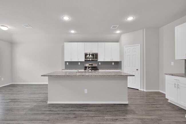 Building Photo - 8011 Dauntless Dr