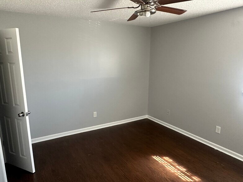 Bedroom2 - 706 Eric Dr