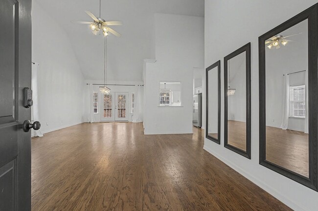 Building Photo - 1857 Woodland Pointe Dr