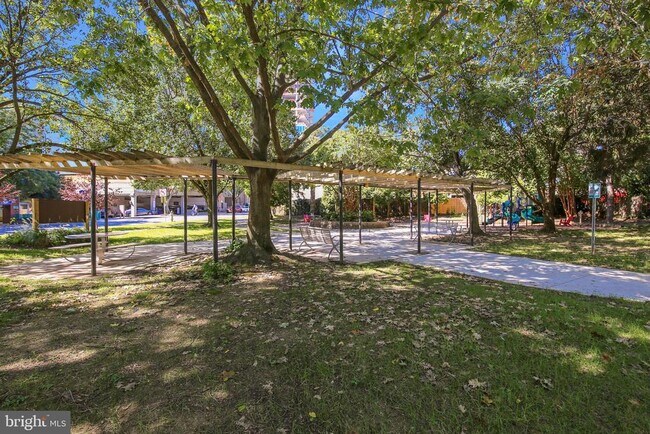 Building Photo - 7818 Tilbury St