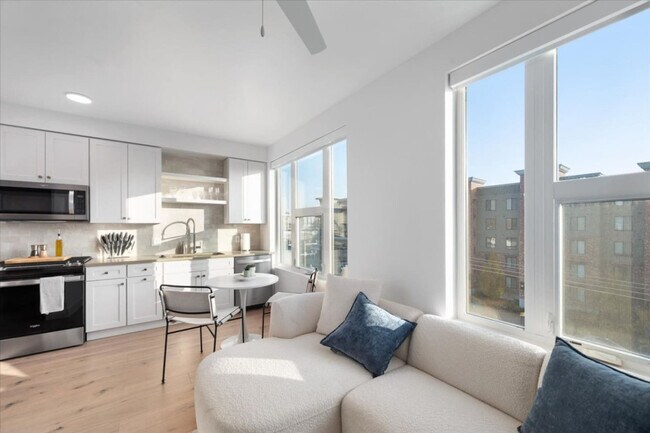 Building Photo - 320 N 490 W