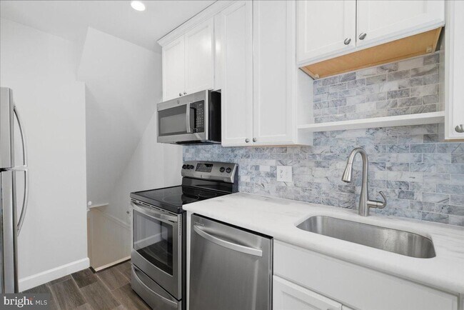 Building Photo - 4825 S 28th St