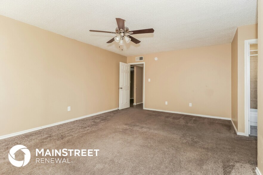 Building Photo - 4807 Crestmont Ct