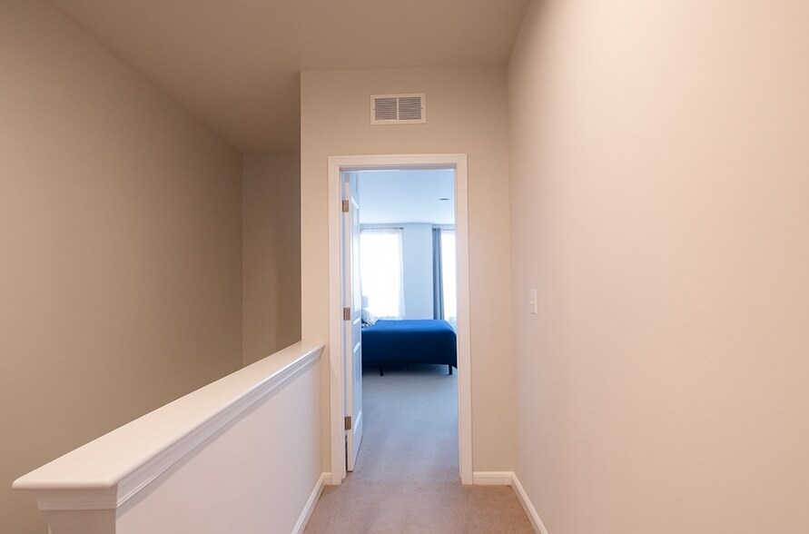 Building Photo - 9243 Magellan Pky
