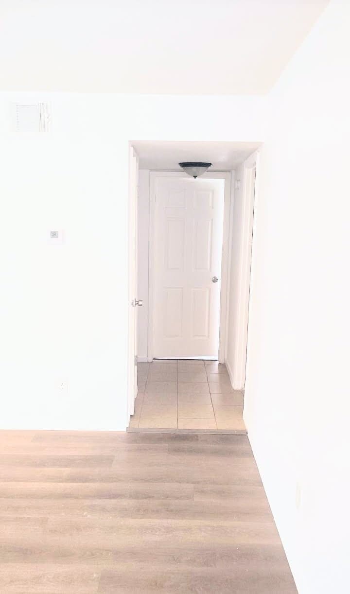 Building Photo - 121 Lazy Ln