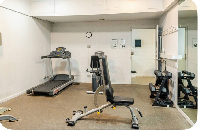 Gym(1F) - 2500 Kalakaua Ave