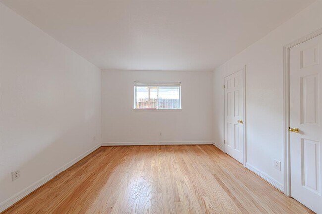 Building Photo - 1505 Woodhead St