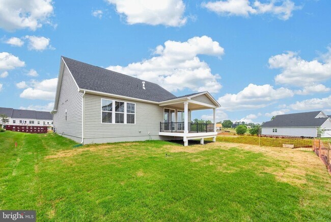 Building Photo - 1422 Gilray Dr