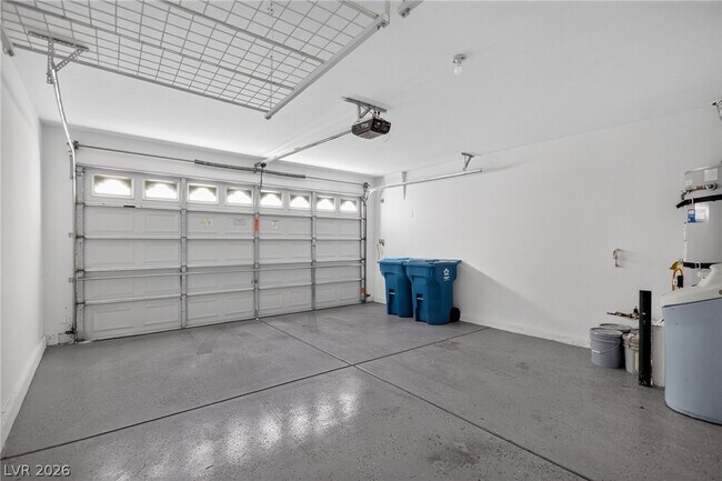Building Photo - 8307 Ivy Leaf St