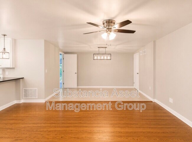 Building Photo - 4713 N Harvey Pkwy