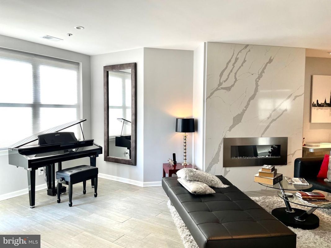 Building Photo - 1200 Braddock Pl