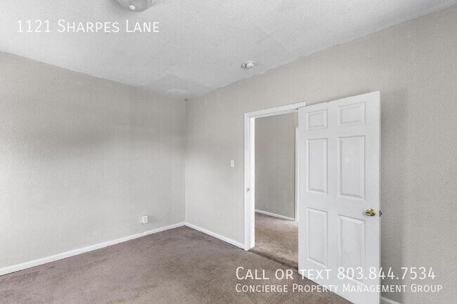 Building Photo - 1121 Sharpes Ln