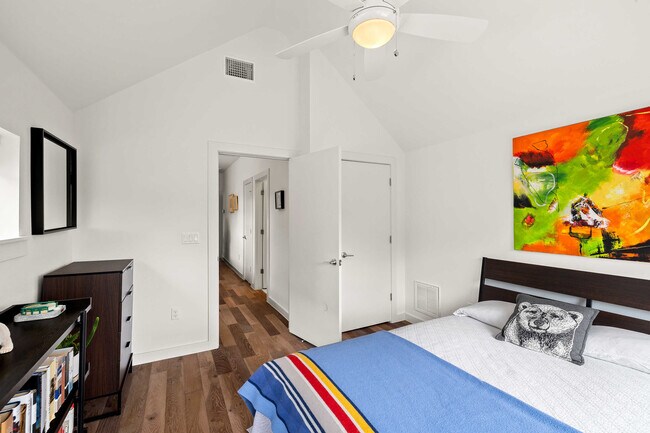 Building Photo - 3109 Aldwyche Dr