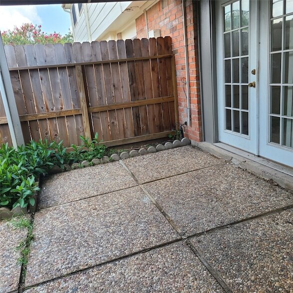 Building Photo - 14389 Misty Meadow Ln