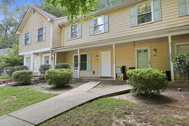 Building Photo - 839 Dalewood Dr