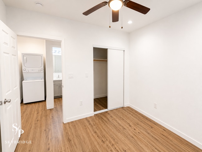 Building Photo - Charming 1-Bedroom ADU with Hardwood Floors – Downey Living at Its Best!