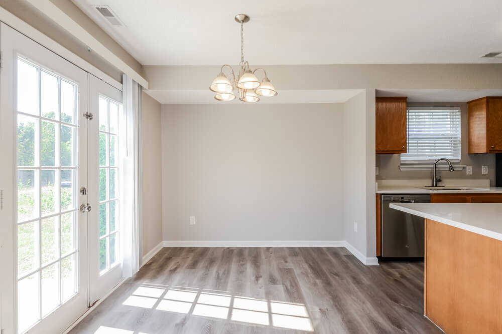 Building Photo - 4011 Village Trace Blvd