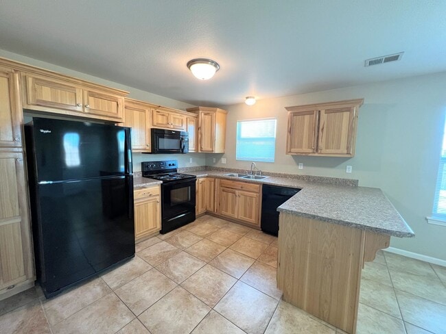 Building Photo - 16075 Holy Cross Ln