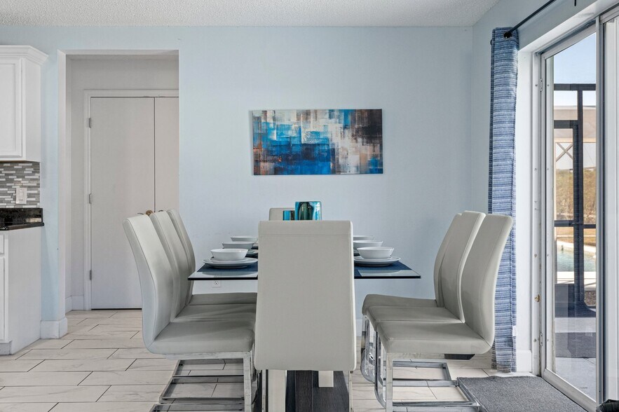 Building Photo - 642 Elderberry Dr