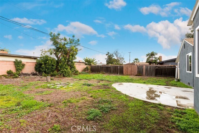 Building Photo - 11671 Fredrick Dr
