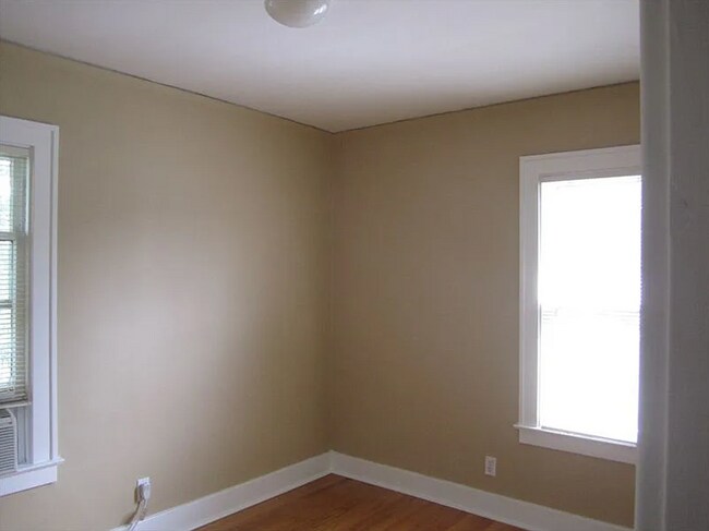 Bedroom 1 - 164 Jewell St
