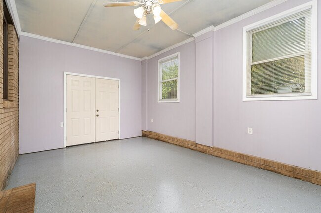 Building Photo - 7332 Kuck Rd