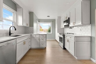 Building Photo - 4707 N Willamette Blvd