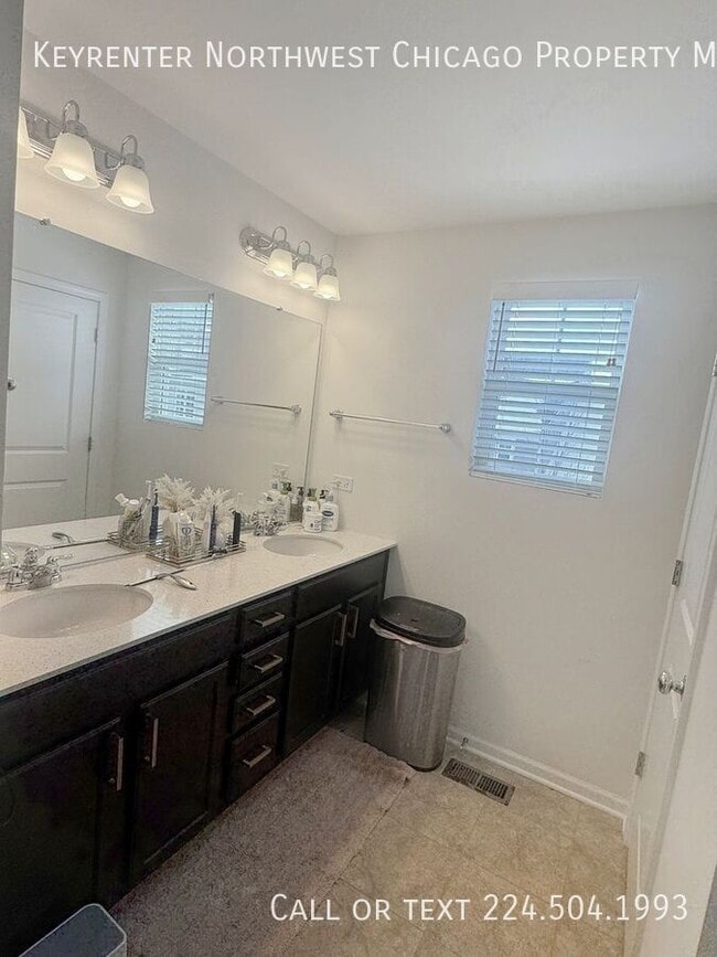 Building Photo - 170 Montvale Ln