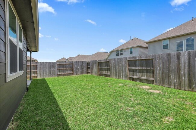 Building Photo - 2302 Sweet Bay Dr