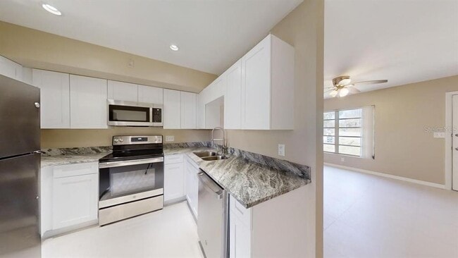 Building Photo - 4902 Largo Terrace