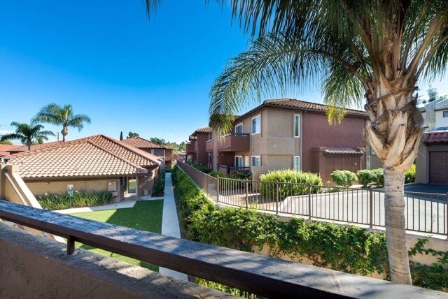 Building Photo - 101 S Spruce St