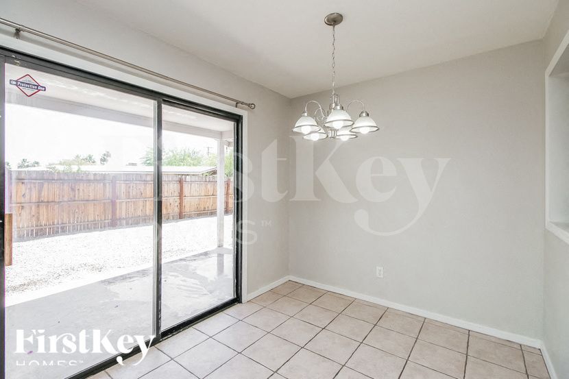 Building Photo - 2801 N 68th St