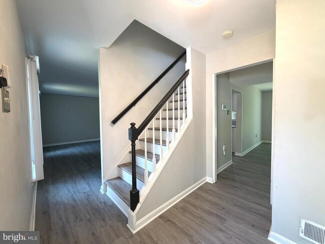 Building Photo - 2063 Red Spruce Ct