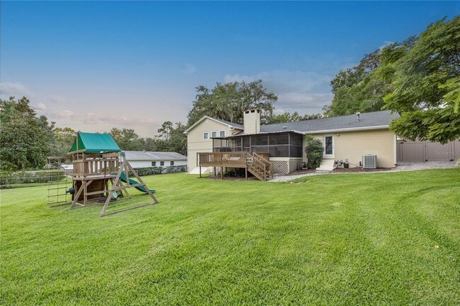 Building Photo - 2026 NW 19th Ln