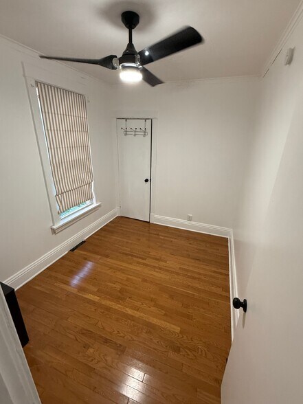 1st fl bedroom - 10354 S Walden Pky