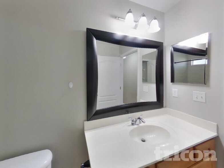 Building Photo - 5427 Spring Ridge Ct