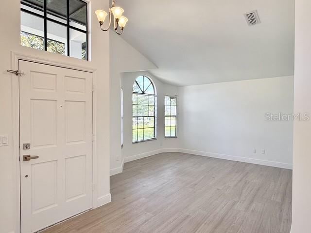 Building Photo - 553 Walnut Grove Pl