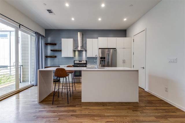 Building Photo - 3816 San Jacinto St