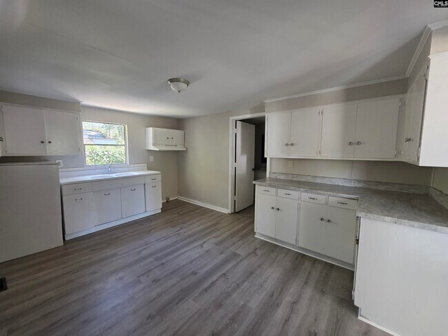 Building Photo - 4030 Gonzales Ave