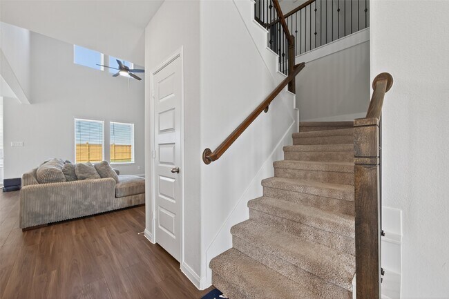 Building Photo - 3025 Waxwing Dr