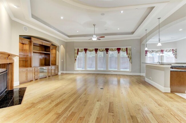 Building Photo - 5 Cardwell Ct