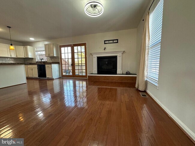 Building Photo - 4700 Warm Hearth Cir