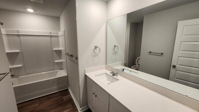 Building Photo - 1055 Sentinel Ct