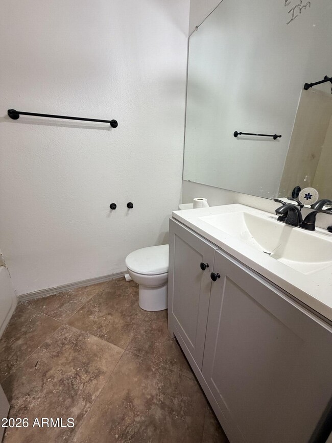 Building Photo - 5215 W Tonopah Dr