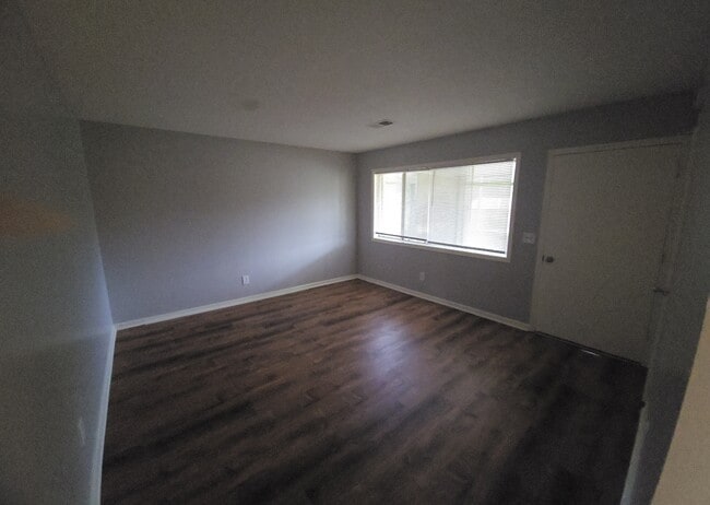 Building Photo - 5418 Planter Ct