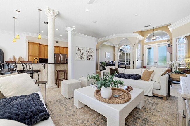 Building Photo - 1350 Pampas Way