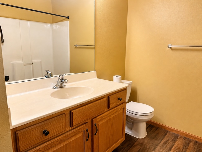 Building Photo - 13849 Hyacinth Dr