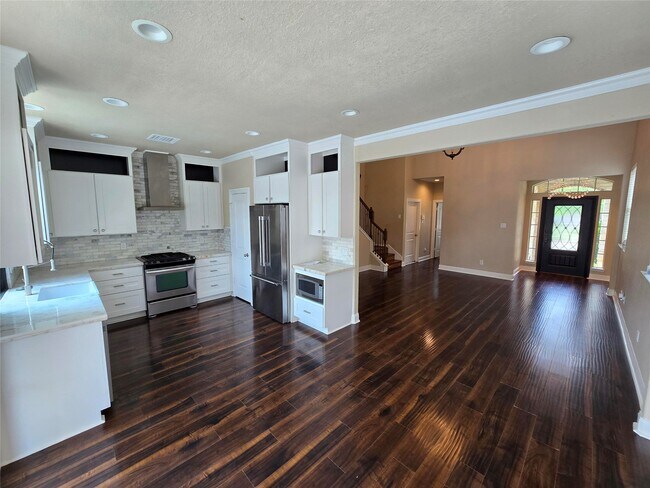Building Photo - 6119 Grassy Haven Ln