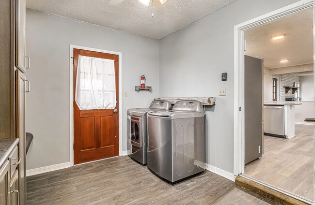 Building Photo - 4324 Grant St